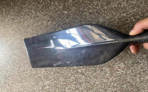 碳纖維熱壓成型機(jī)在體育休閑領(lǐng)域中的應(yīng)用優(yōu)勢(shì)