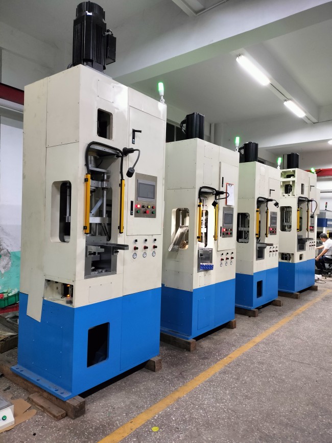 伺服粉末成型機-新材料、新技術(shù)、新工藝